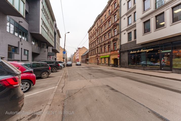 Pārdod dzīvokli, Upīša iela 20a, Rīga, Labais krasts, Centrs / 84 000 € 15