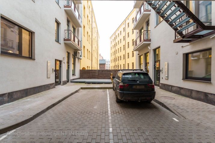 Pārdod dzīvokli, Upīša iela 20a, Rīga, Labais krasts, Centrs / 84 000 € 16