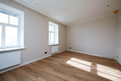 Pārdod dzīvokli, Mazā Nometņu iela 24, Rīga, Kreisais krasts, Āgenskalns / 85 800 € 2