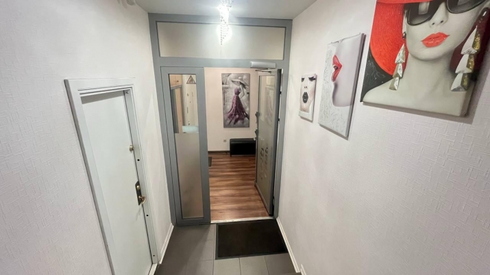 Izīrē tirdzniecības telpas, Brīvības iela 136, Rīga, Labais krasts, Centrs / 500 € 9