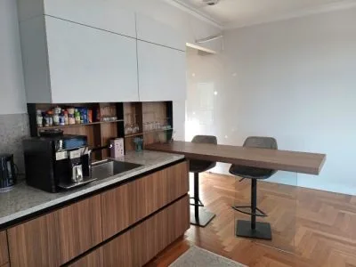 Pārdod dzīvokli, Tērbatas iela 33, Rīga, Centrs / 246000 € 6
