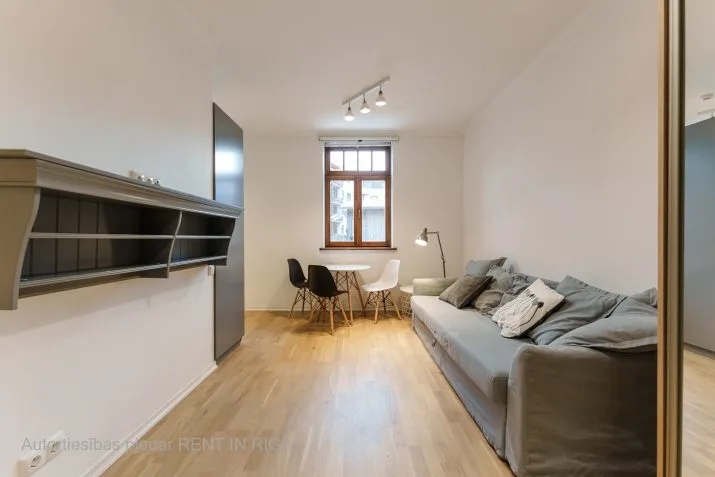 Izīrē dzīvokli, Zalves iela 41, Rīga, Kreisais krasts, Šampēteris / 450 € 5