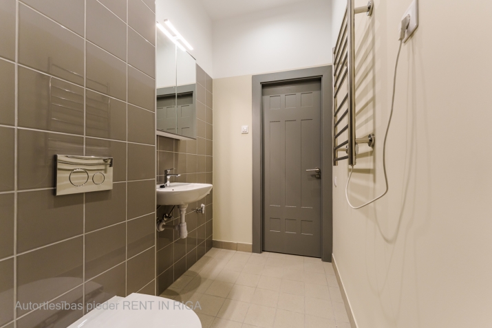 Izīrē dzīvokli, Valdemāra iela 61, Rīga, Labais krasts, Centrs / 500 € 9