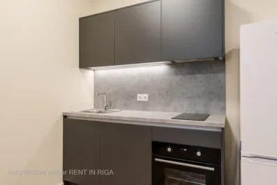 Izīrē dzīvokli, Valdemāra iela 61, Rīga, Centrs / 500 € 3
