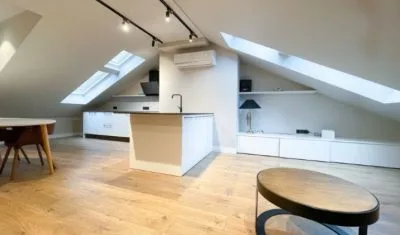 Izīrē dzīvokli, Cēsu iela 9, Rīga, Labais krasts, Centrs / 900 € 2