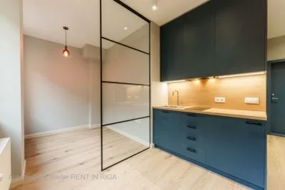 Pārdod dzīvokli, Ernesta Birznieka Upīša iela 20a, Rīga, Labais krasts, Centrs / 99 000 € 2