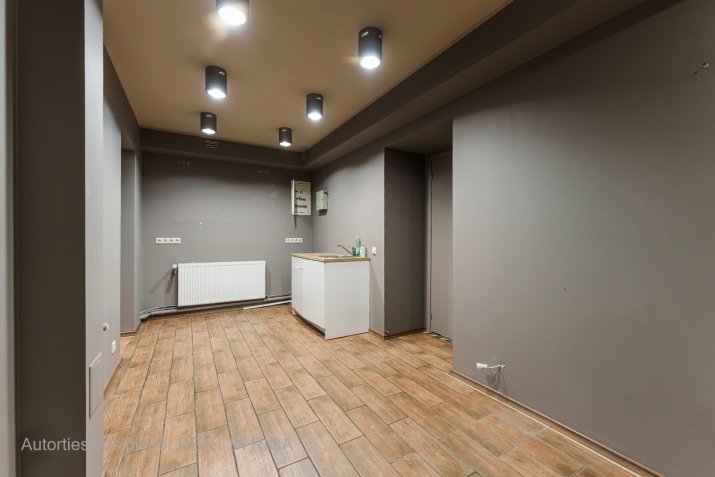 Pārdod tirdzniecības telpas, Vidus iela 11, Rīga, Labais krasts, Centrs / 160 000 € 11