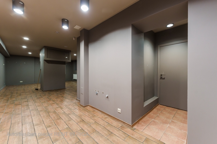 Pārdod tirdzniecības telpas, Vidus iela 11, Rīga, Labais krasts, Centrs / 160 000 € 15