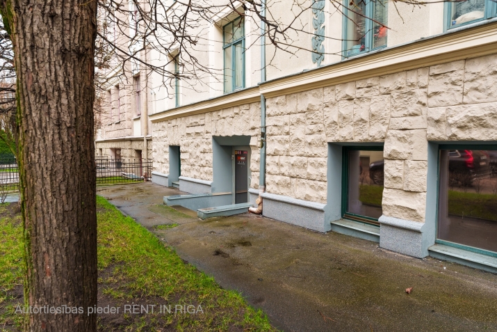 Pārdod tirdzniecības telpas, Vidus iela 11, Rīga, Labais krasts, Centrs / 160 000 € 16