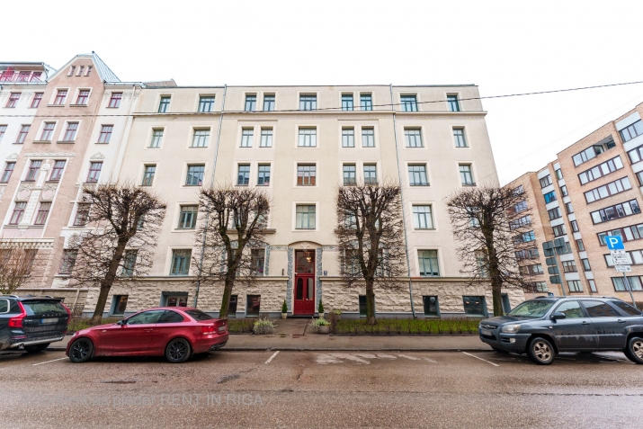 Pārdod tirdzniecības telpas, Vidus iela 11, Rīga, Labais krasts, Centrs / 160 000 € 18
