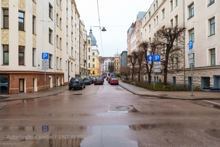 Pārdod tirdzniecības telpas, Vidus iela 11, Rīga, Labais krasts, Centrs / 160 000 € 20