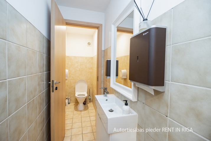 Jauniela iela 15 9
