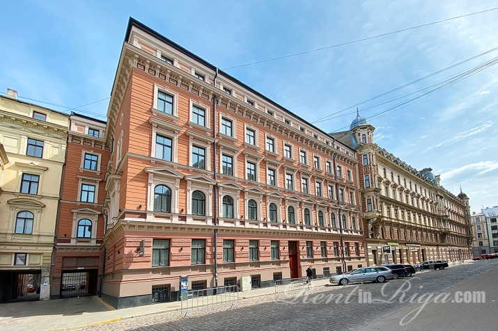 Alfrēda Kalniņa iela 6 1