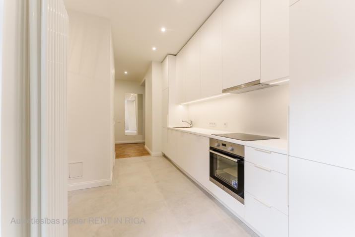 Izīrē dzīvokli, Lāčplēša iela 21, Rīga, Labais krasts, Centrs / 1 300 € 13