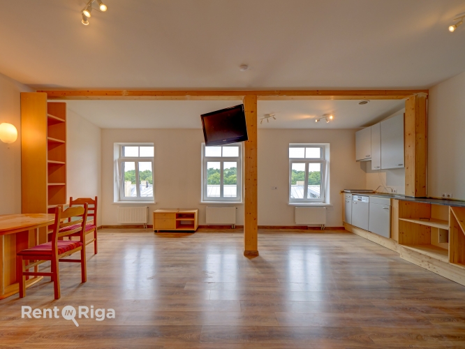 Izīrē dzīvokli, Miera iela 95a, Rīga, Labais krasts, Centrs / 620 € 1
