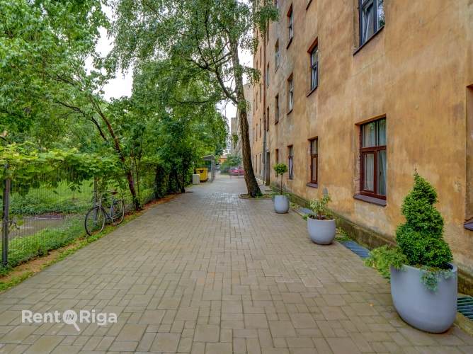 Izīrē dzīvokli, Miera iela 95a, Rīga, Labais krasts, Centrs / 620 € 23