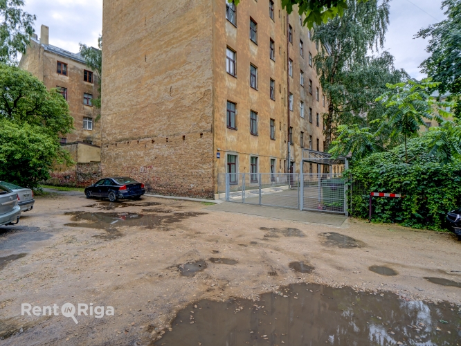 Izīrē dzīvokli, Miera iela 95a, Rīga, Labais krasts, Centrs / 620 € 25