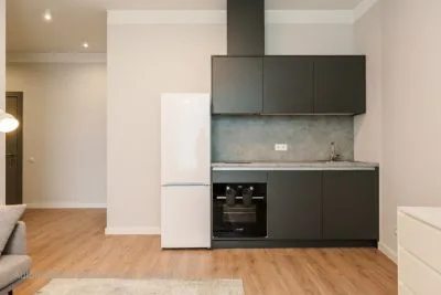 Izīrē dzīvokli, Valdemāra iela 61, Rīga, Labais krasts, Centrs / 650 € 5