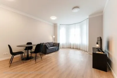 Izīrē dzīvokli, Valdemāra iela 61, Rīga, Labais krasts, Centrs / 750 € 4