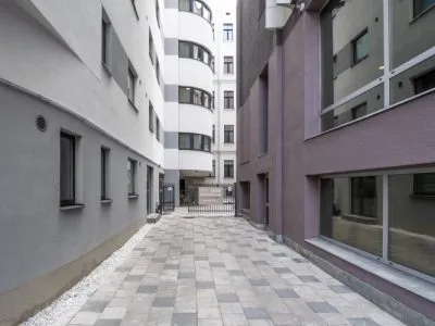 Izīrē dzīvokli, Pulkveža Brieža iela 10, Rīga, Labais krasts, Centrs / 400 € 13