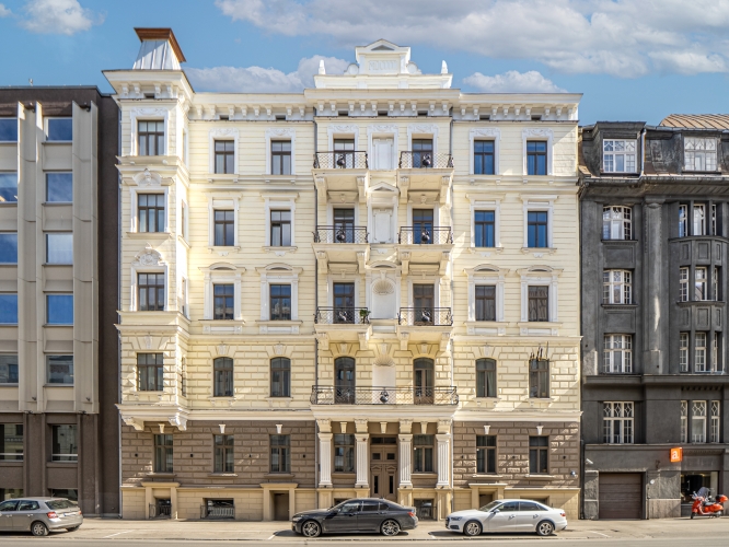Izīrē dzīvokli, Pulkveža Brieža iela 10, Rīga, Labais krasts, Centrs / 750 € 21