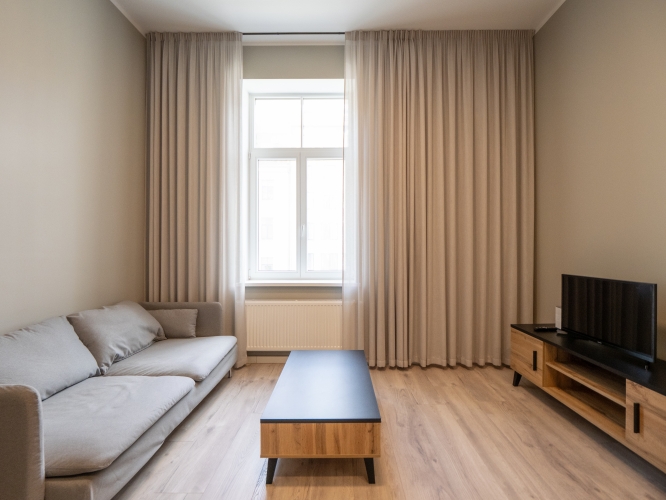 Izīrē dzīvokli, Pulkveža Brieža iela 10, Rīga, Labais krasts, Centrs / 750 € 2