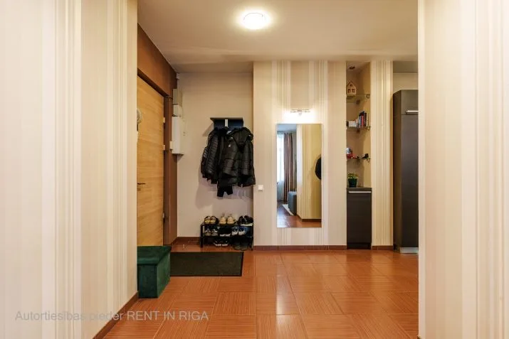 Izīrē dzīvokli, Viestura prospekts iela 22, Rīga, Labais krasts, Mangaļi / 450 € 19