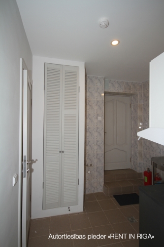 Izīrē dzīvokli, Čaka iela 126A, Rīga, Labais krasts, Centrs / 260 € 8