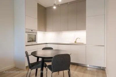 Izīrē dzīvokli, Pededzes iela 1, Rīga, Labais krasts, Centrs / 650 € 8