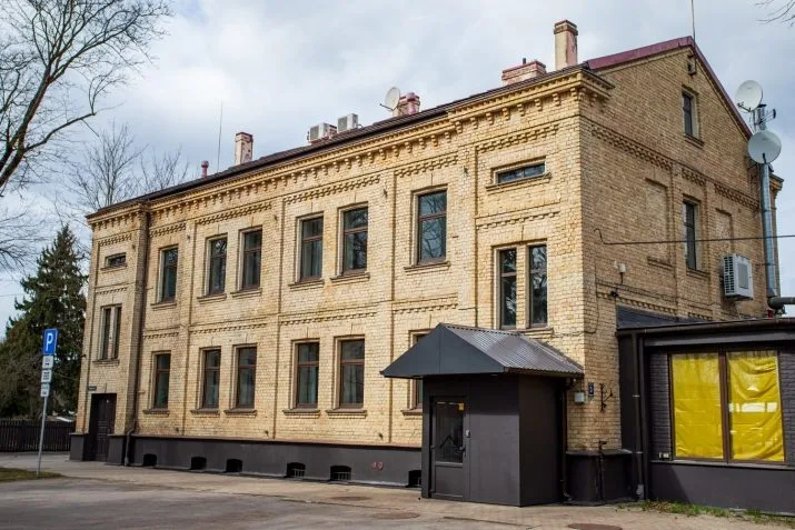Spāres iela 3 1