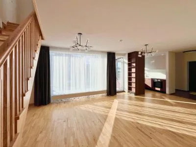 Izīrē dzīvokli, Rūpniecības iela 50, Rīga, Labais krasts, Centrs / 2 800 € 8