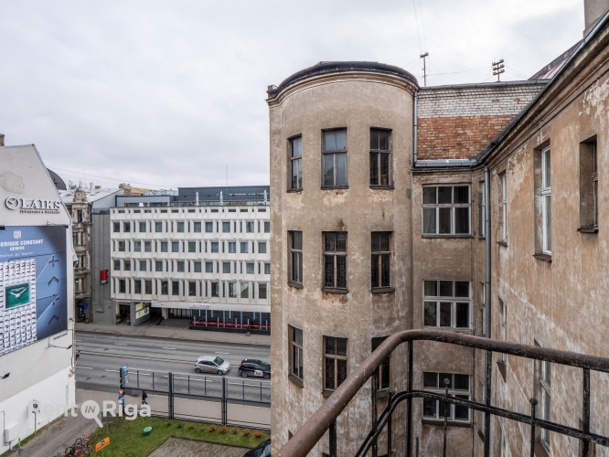 Brīvības iela 33 27