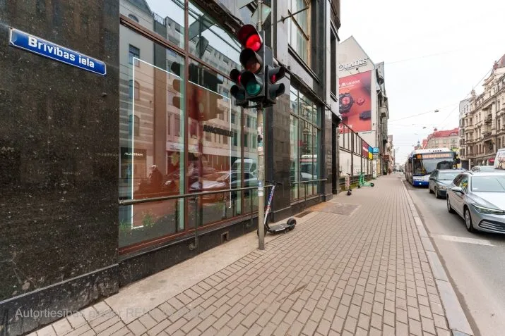 Brīvības iela 33 3