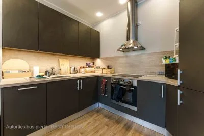 Izīrē dzīvokli, Baznīcas iela 24, Rīga, Centrs / 990 € 5
