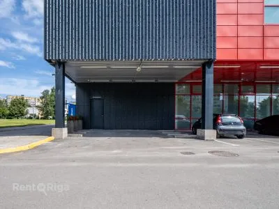 Izīrē tirdzniecības telpas, Tinūžu iela 2, Rīga, Labais krasts, Pļavnieki / 750 € 1