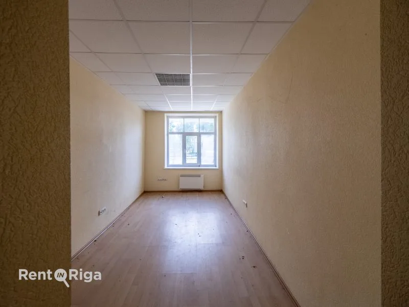 Vējstūru iela 33 37