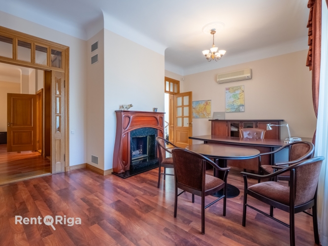 Sudrabu Edžus iela 1 29