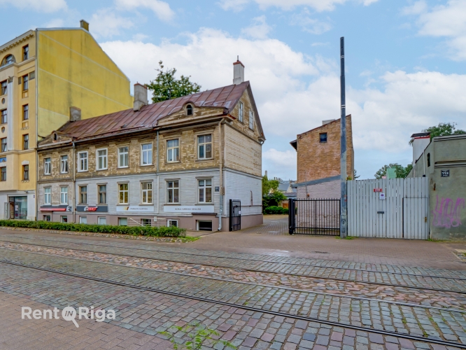 Krišjāņa Barona iela 111 13