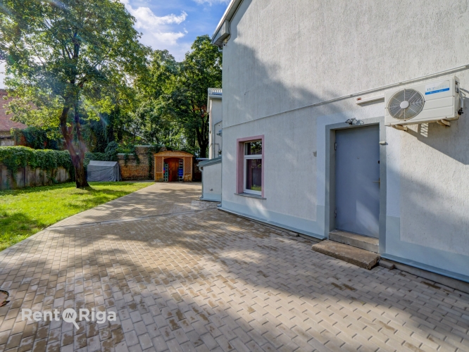 Augusta Deglava iela 52 17