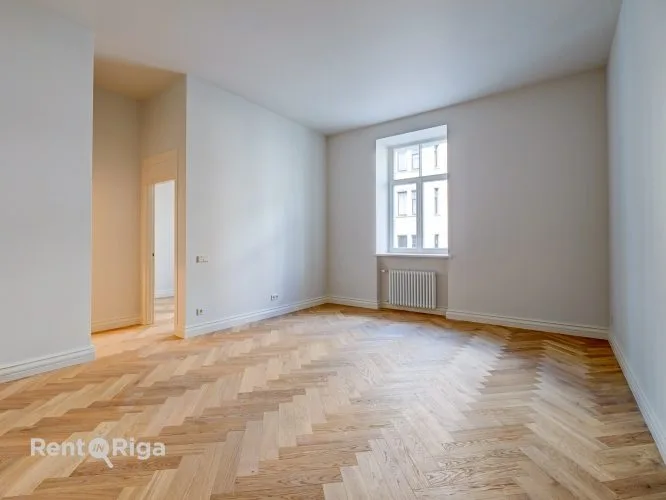 Lāčplēša iela 36 6