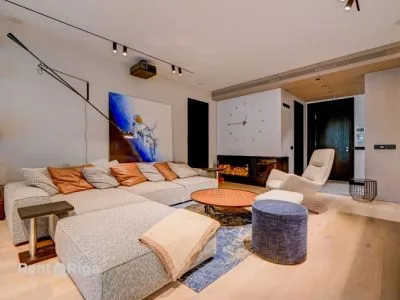 Izīrē dzīvokli, Dzintaru prospekts iela 26, Jūrmala, Dzintari / 3 500 € 3