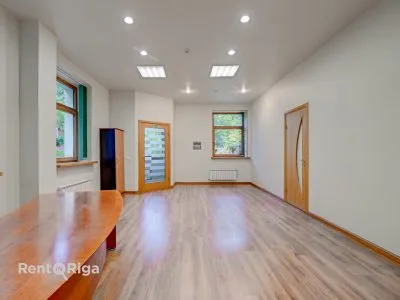 Izīrē biroju, Ūnijas iela 47, Rīga, Labais krasts, Teika / 920 € 6