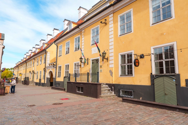 Torņa iela 4 2