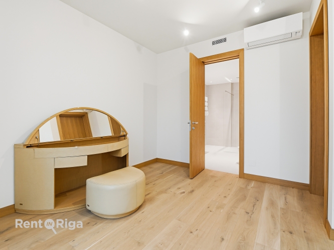 Vilandes iela 11 24