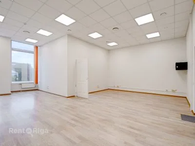 Izīrē biroju, Latgales iela 240, Rīga, Labais krasts, Ķengarags / 508 € 2
