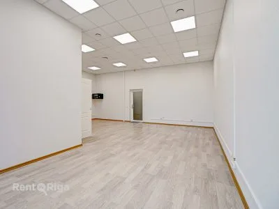 Izīrē biroju, Latgales iela 240, Rīga, Labais krasts, Ķengarags / 508 € 3