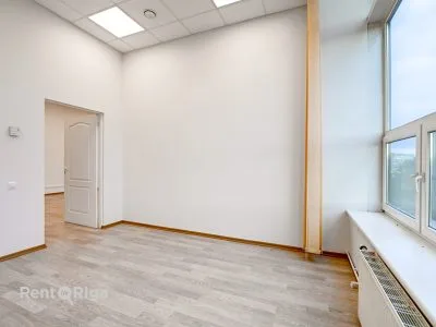Izīrē biroju, Latgales iela 240, Rīga, Labais krasts, Ķengarags / 508 € 5