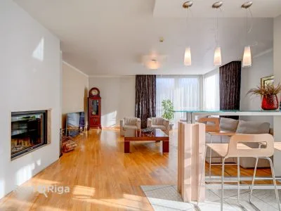 Pārdod dzīvokli, Ezermalas iela 13 k2, Rīga, Labais krasts, Mežaparks / 299 000 € 4