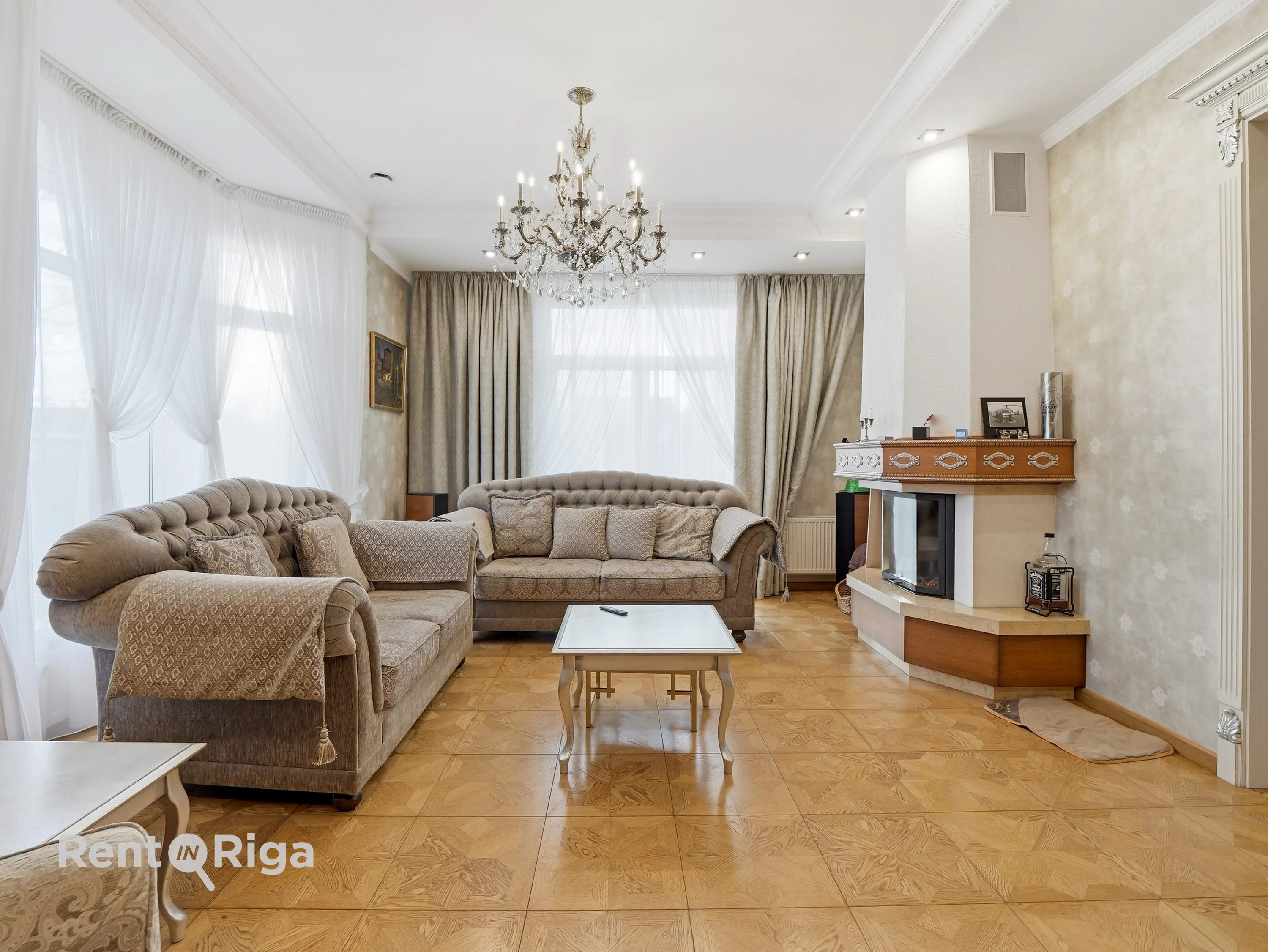 Pārdod māju, Kalēju iela 17, Mārupes novads, Mārupe / 393 000 € 2