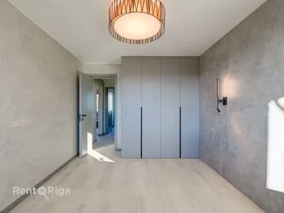 Pārdod dzīvokli, Zirņu iela 5, Rīga, Centrs / 127500 € 5